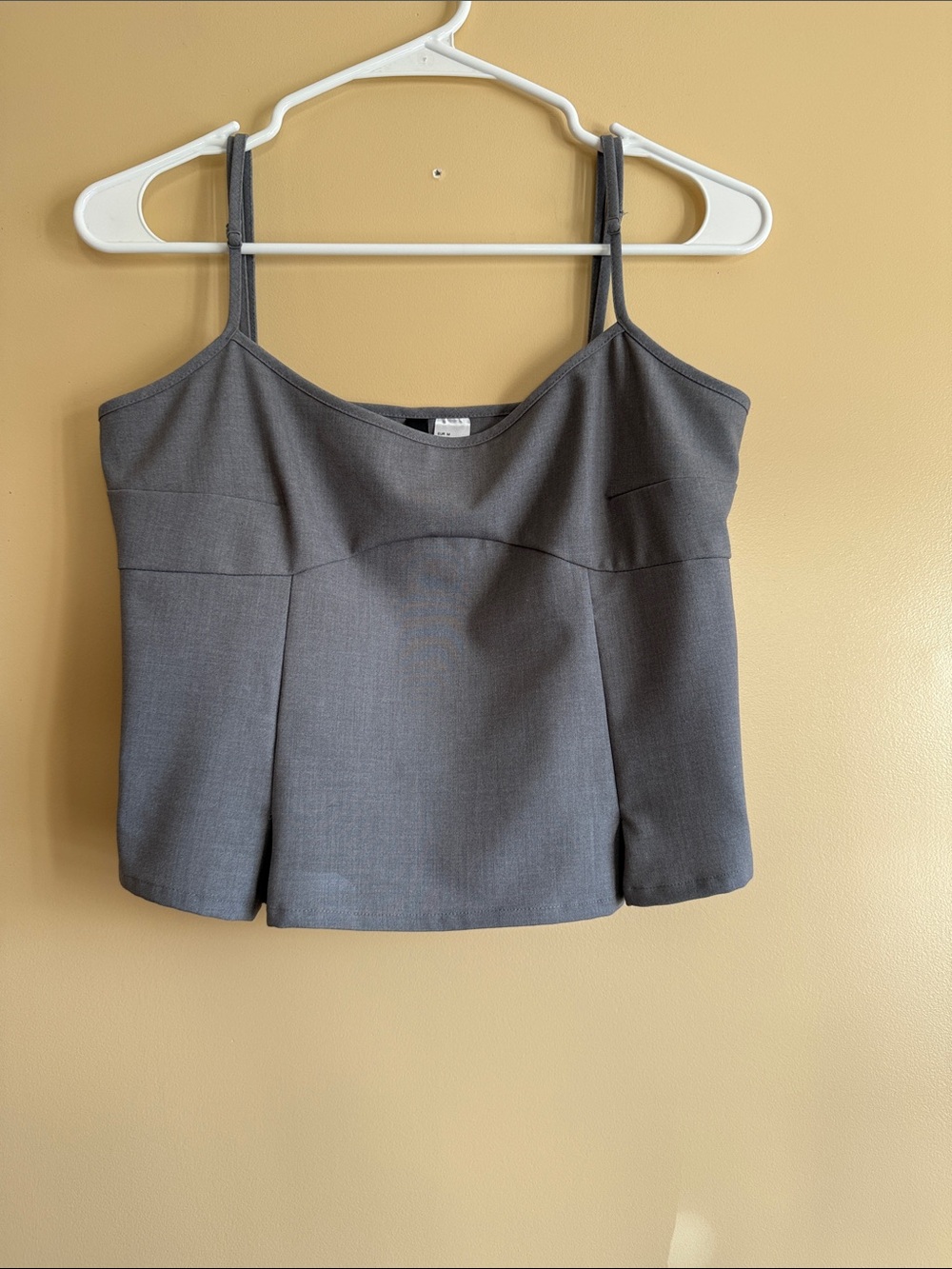H&M Gray Spaghetti-Strap Cropped Camisole